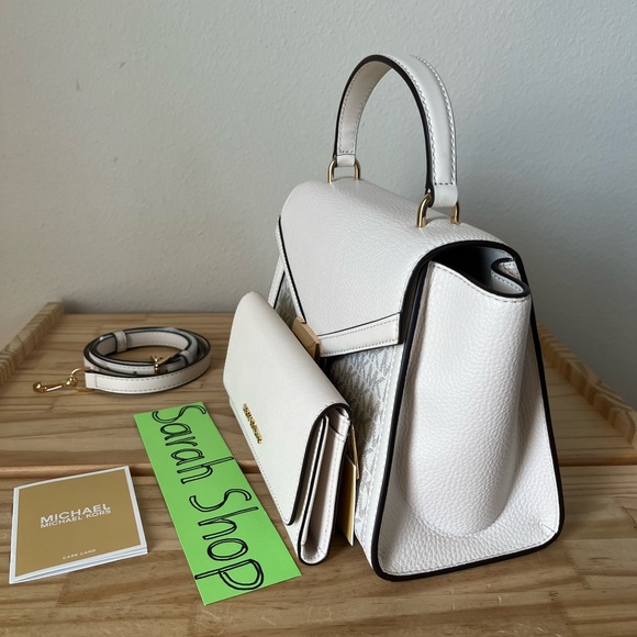 🌼Michael Kors Purse Set - Picture 4 of 16